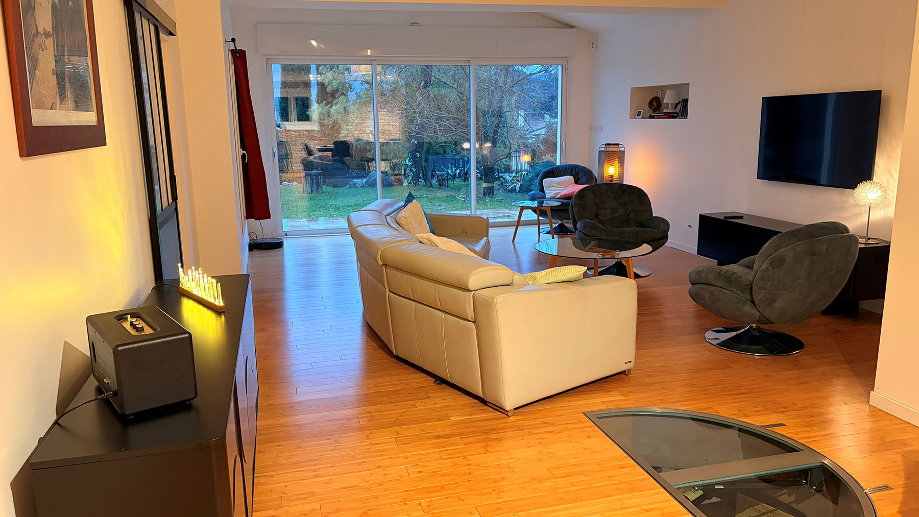 Salon-vallon-pont-d-arc-2